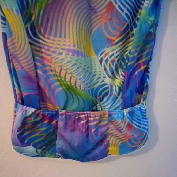 Women's L Performance Biking Tank with pockets rainbow swirl stretchy unique - Picture 3 of 11